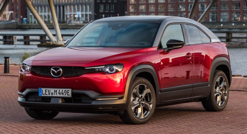 Mazda MX-30 at, 2020