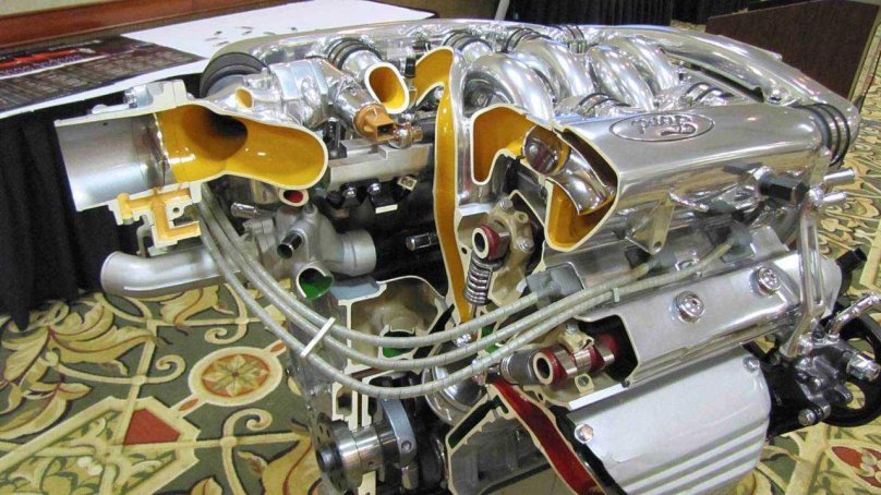 Ford Taurus Sho Yamaha