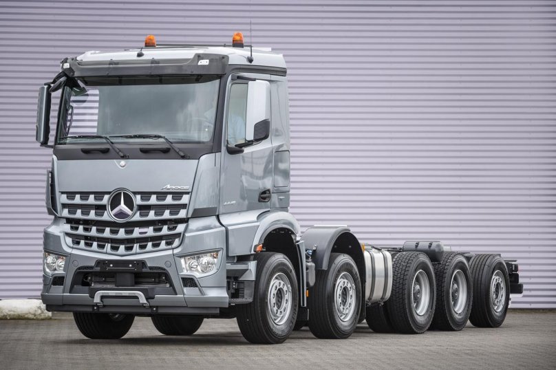 Мерседес Arocs