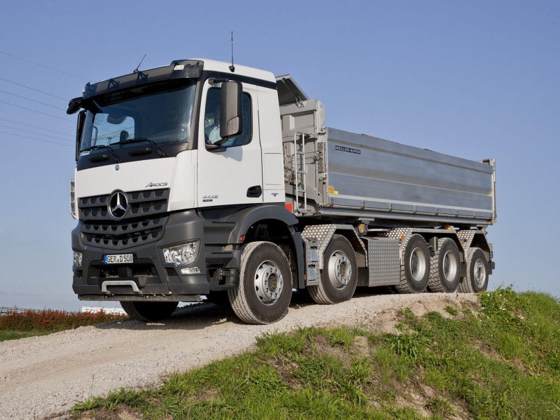Mercedes-Benz Arocs самосвал