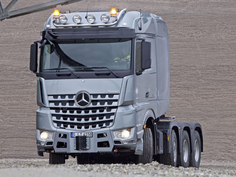 Mercedes-Benz Arocs 4158