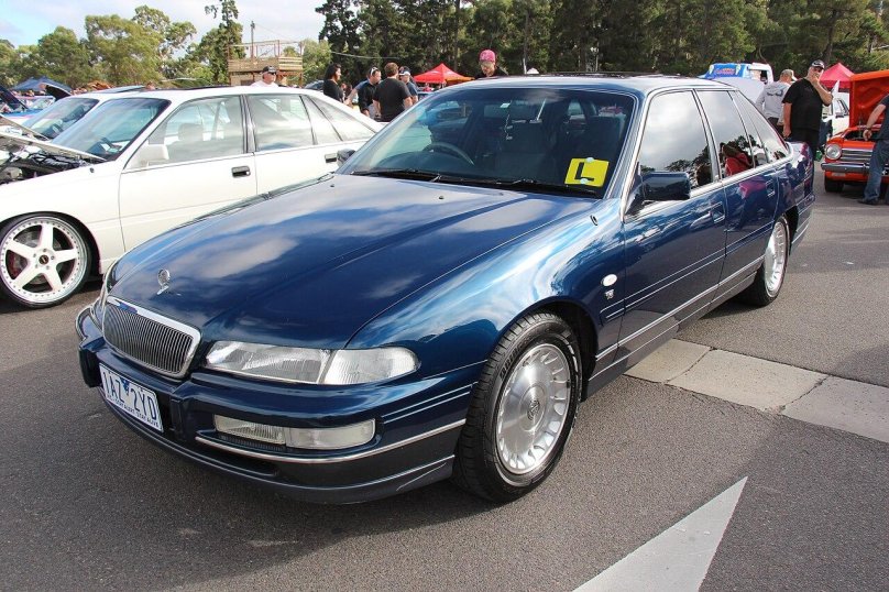 Holden/Statesman седан 1990