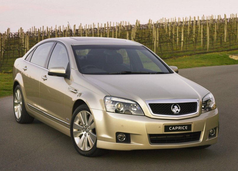 Холден Каприс