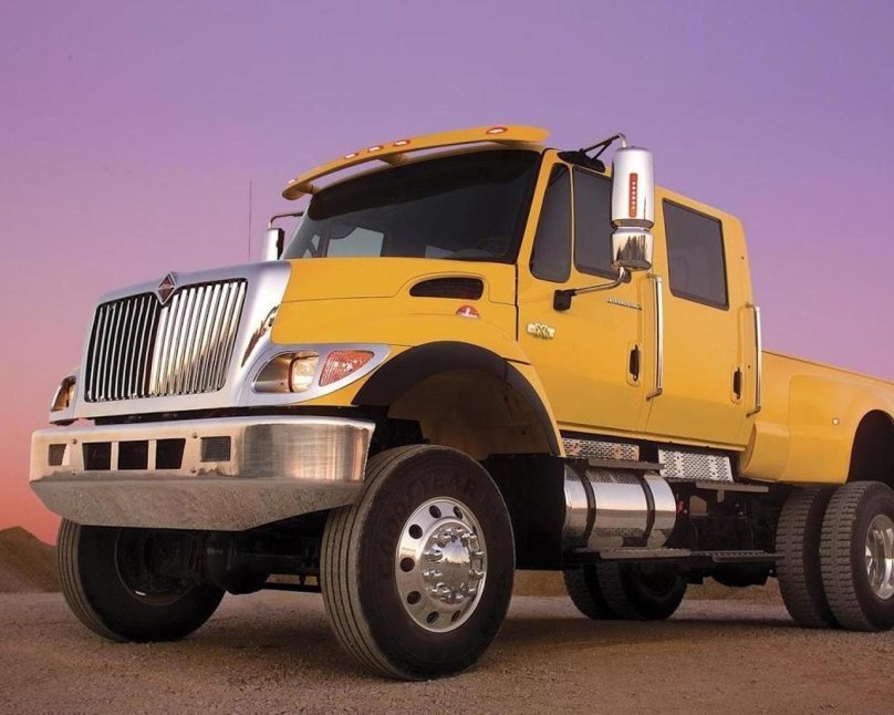 International CXT 2004