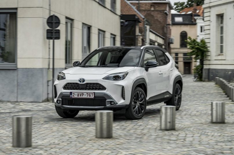 Ярис кросс 2021