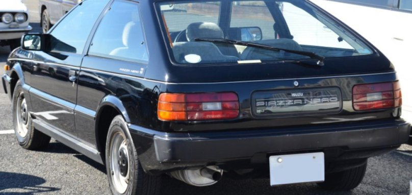 Isuzu Piazza 1990