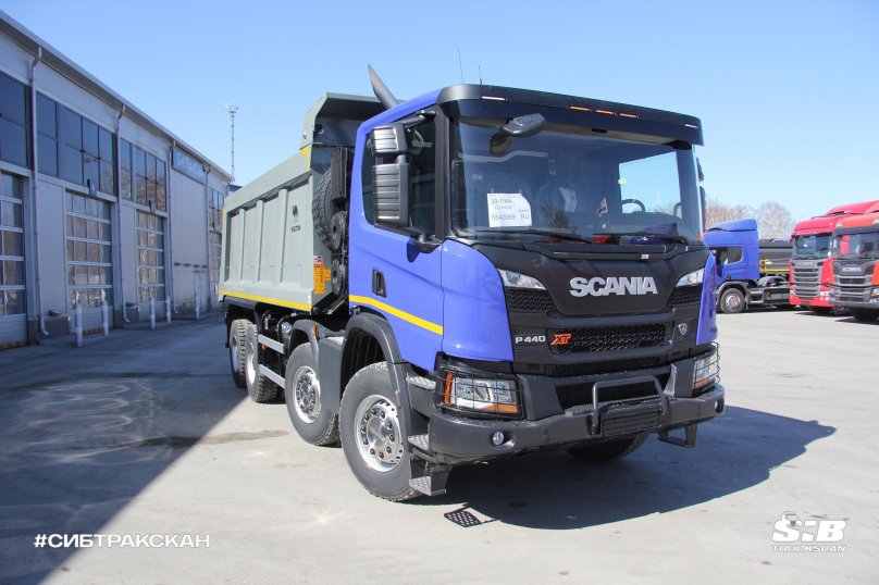 Самосвал Scania p440 8x4