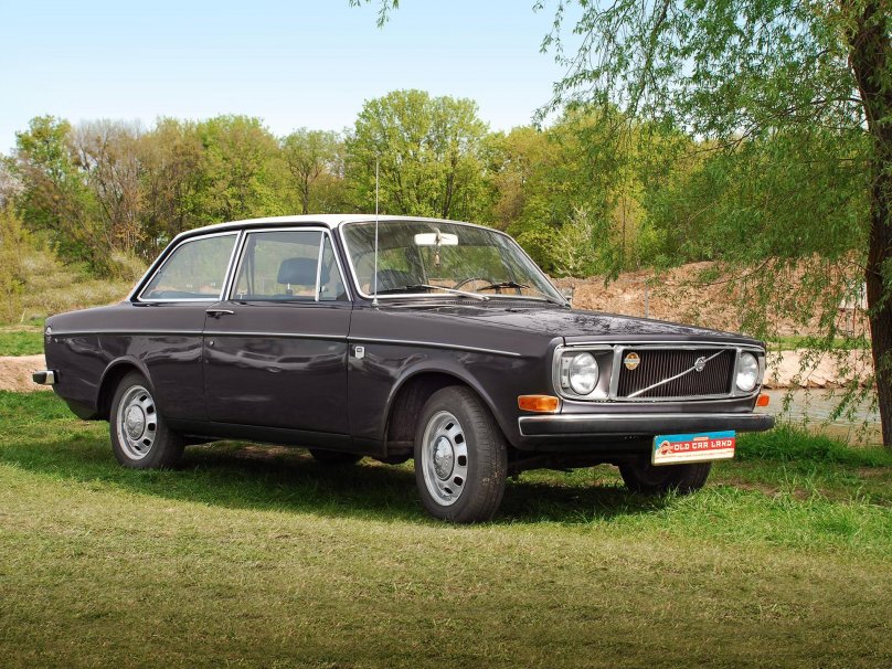 Volvo 142