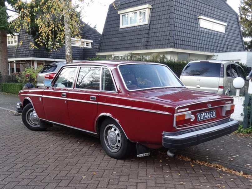 Volvo 140 Series
