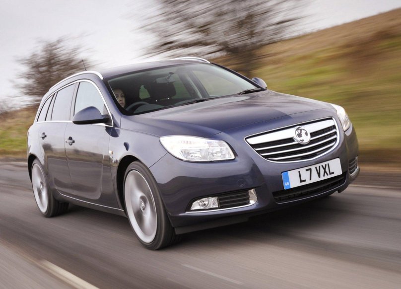 Опель Инсигния 2011