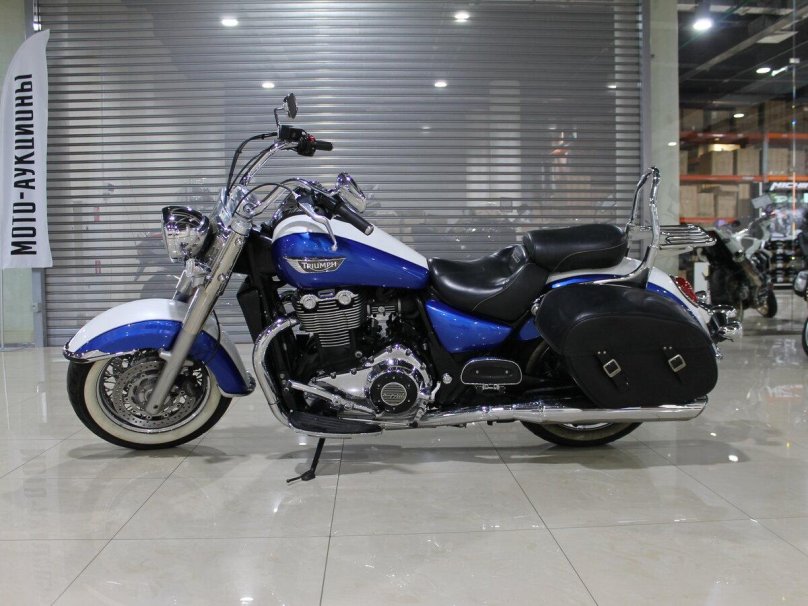 Triumph Thunderbird 240 Tire