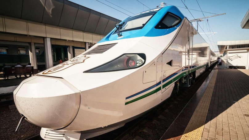 Скоростной поезд Афросиаб