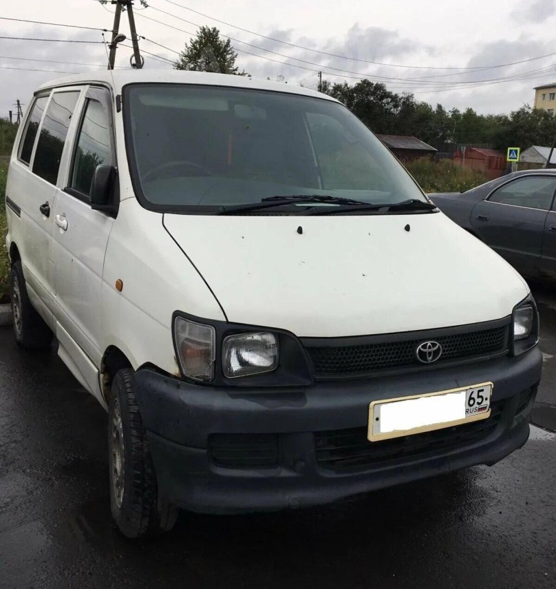 Toyota Lite Ace Noah