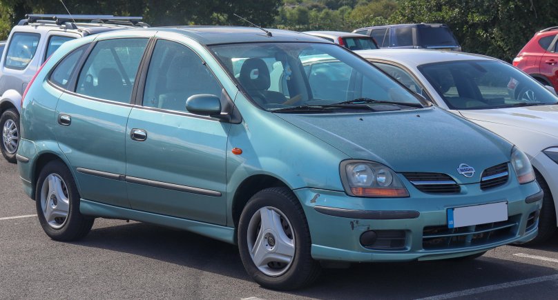 Nissan Almera Tino