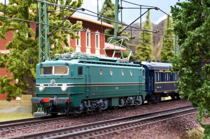 Электровоз SNCF cc 7001 Piko 1:87