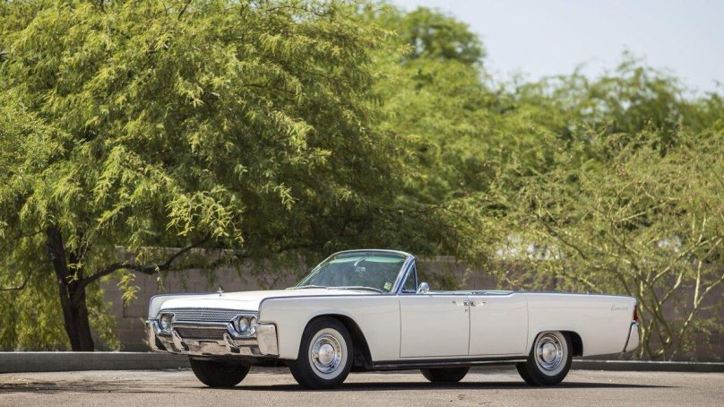 Линкольн Континенталь 1961