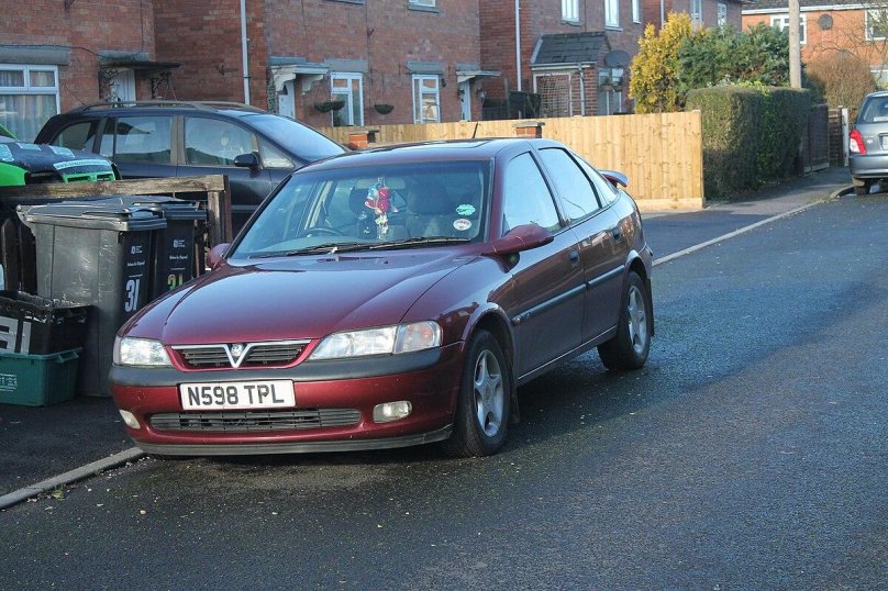 Vauxhall Vectra b