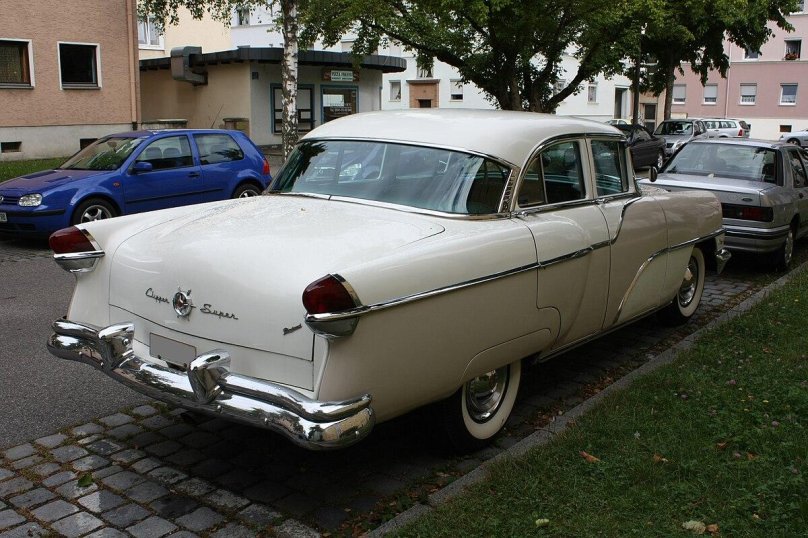 Packard Clipper 1952