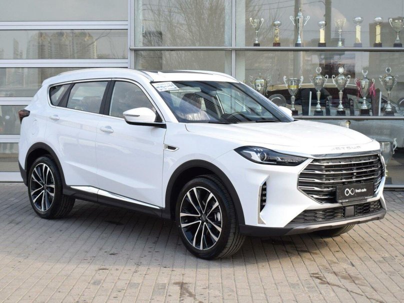 Машина Jetour x70 Plus