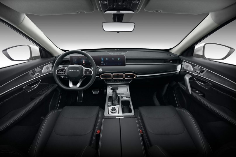 Jetour x70 Plus Luxury