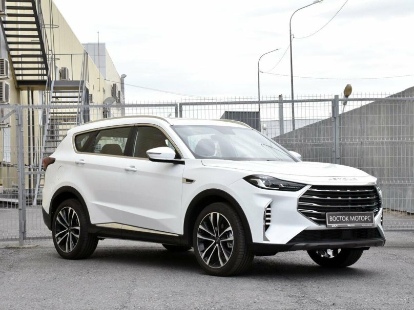 Jetour 70 Plus белый