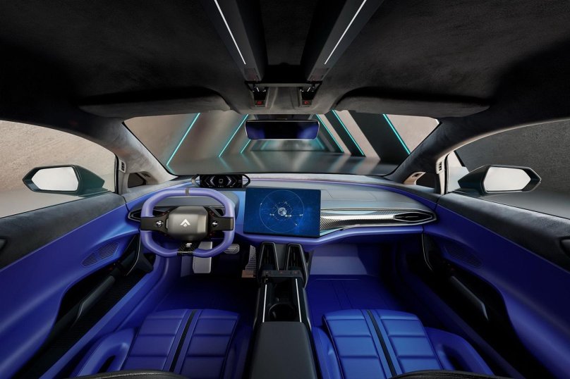 Тесла гиперкар салон