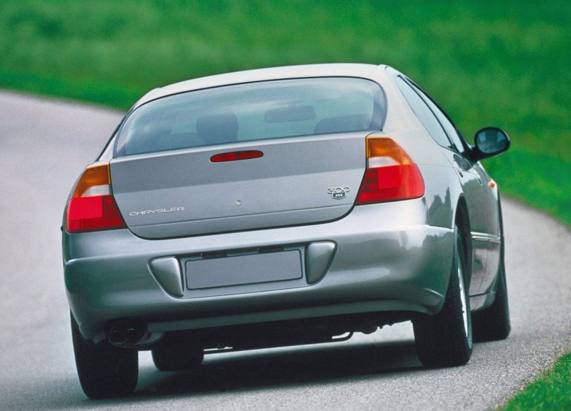 Chrysler 300m сзади
