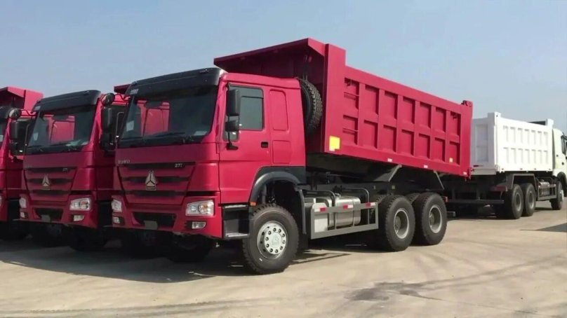 Самосвал HOWO zz3327s3847e