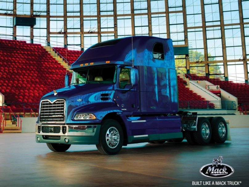 Американский седельный тягач Mack