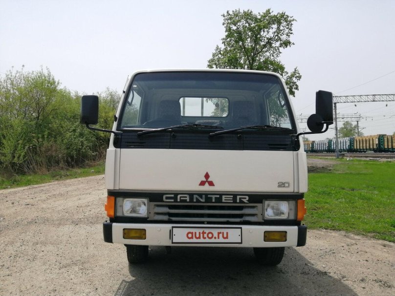 Mitsubishi Canter 1990