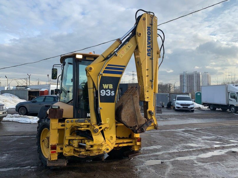 Komatsu wb93s-5