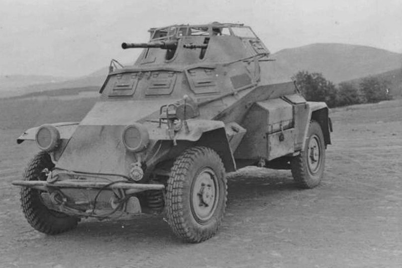 Броневик немецкий SD KFZ 222