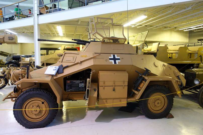 Броневик немецкий SD KFZ 222