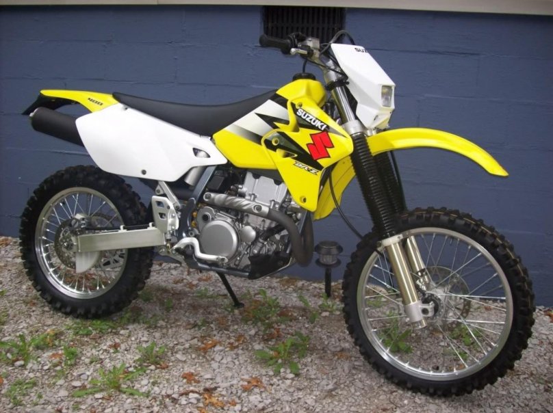 Suzuki dr400