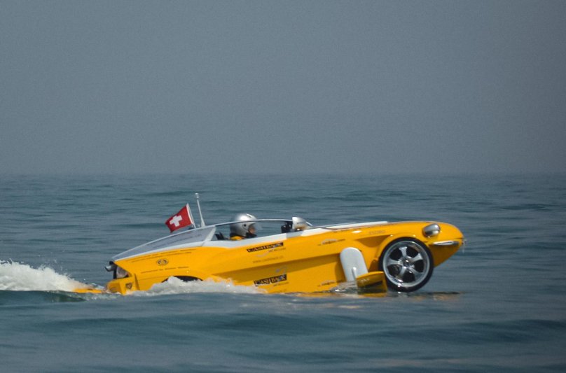 Амфибия Rinspeed Splash