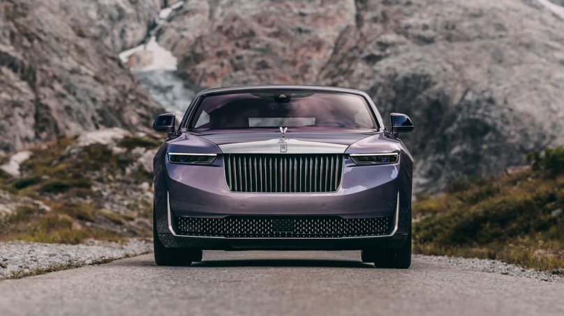 2023 Rolls-Royce Droptail.