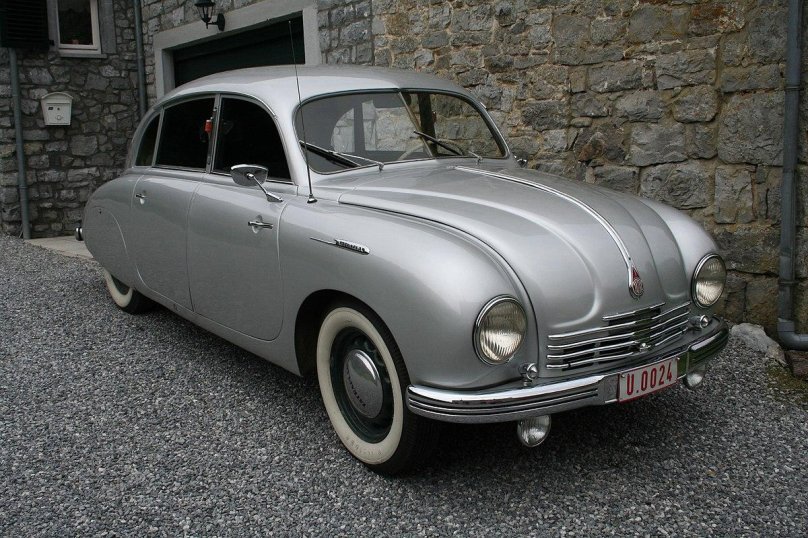 Tatra t600