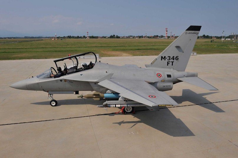Alenia Aermacchi m-346 Master