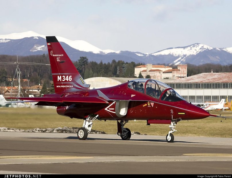 Alenia Aermacchi m-346 Master