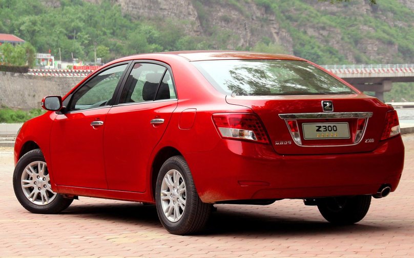 Машина Zotye z300