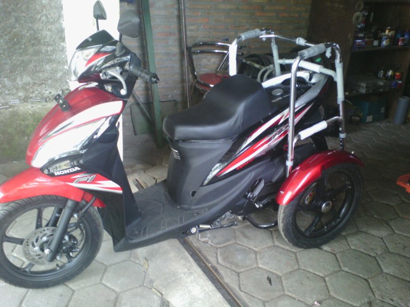 Honda трайк 110