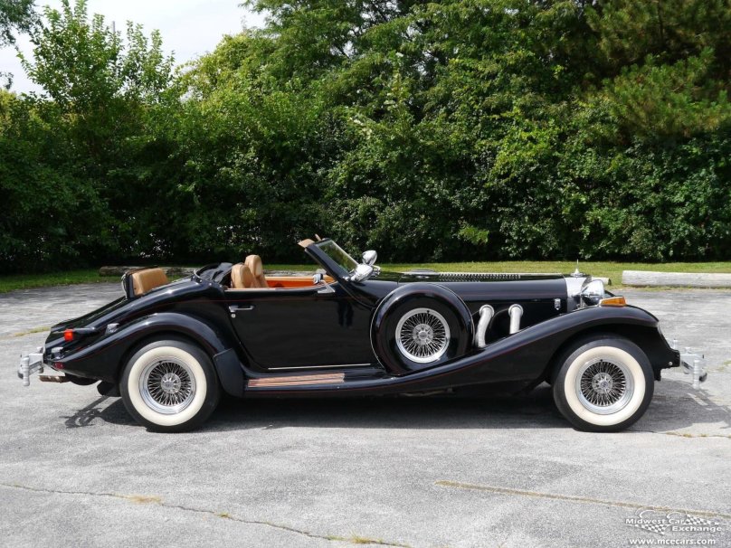 Excalibur Roadster Series III