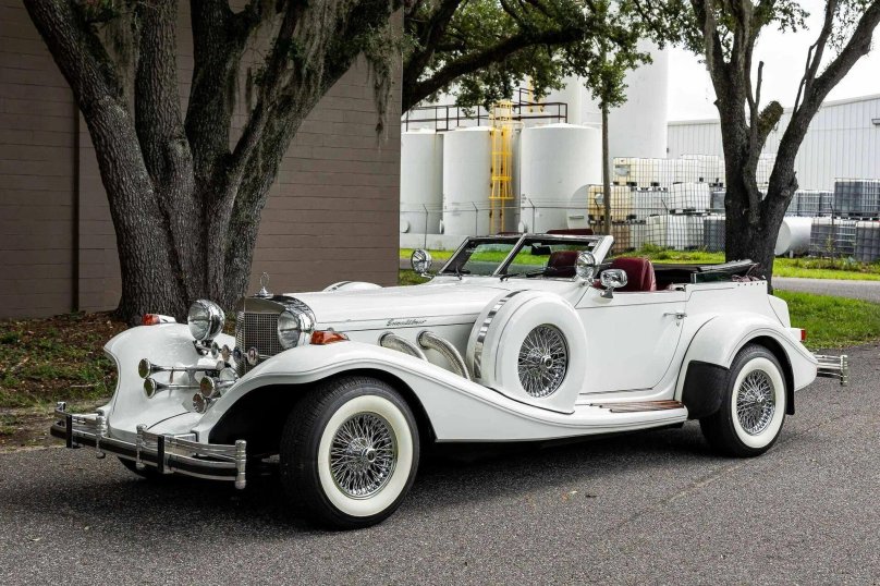 Excalibur автомобиль