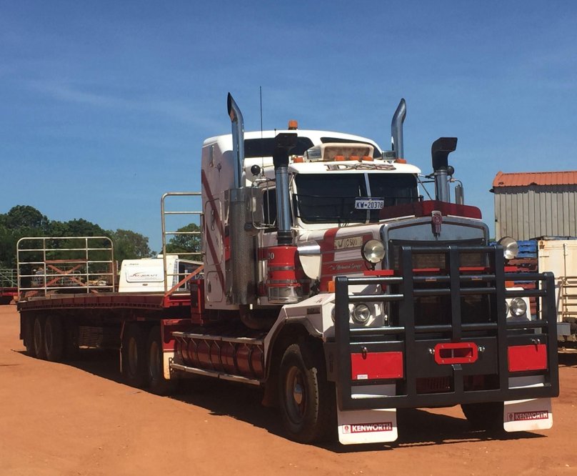 Kenworth c500 Road Train