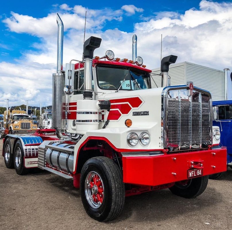 Kenworth c550 tri Steer