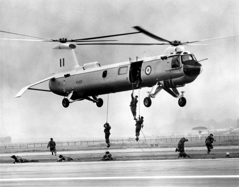 Бристоль Бельведер вертолет