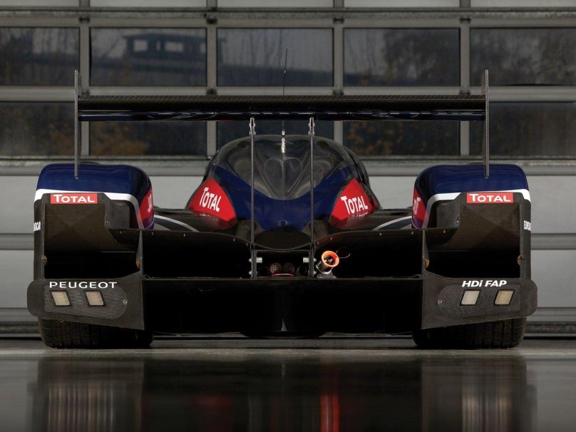 Peugeot Type 908 fa le mans