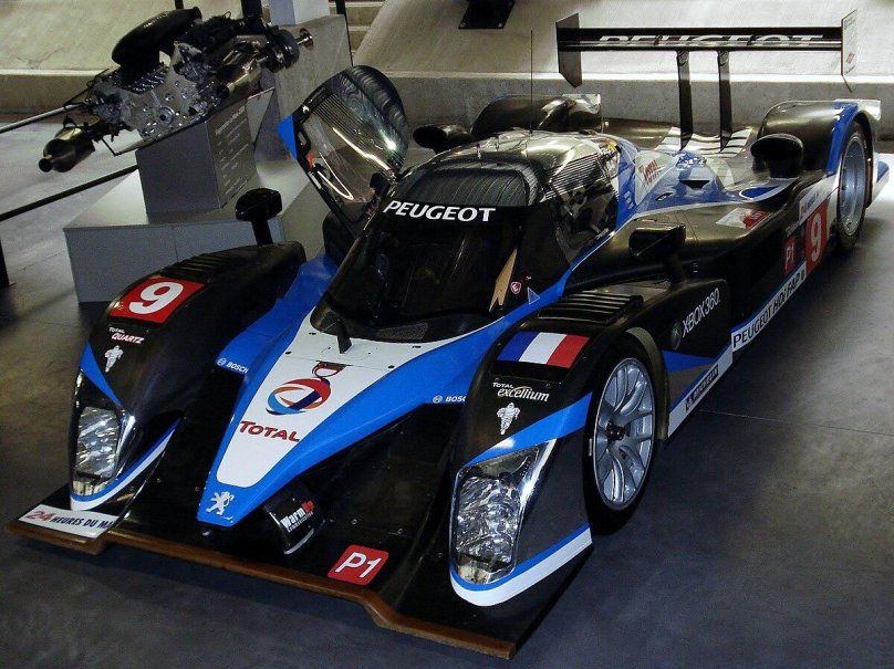 Peugeot Type 908 fa le mans
