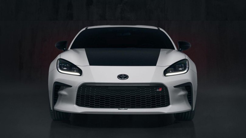 Тойота 2024 года