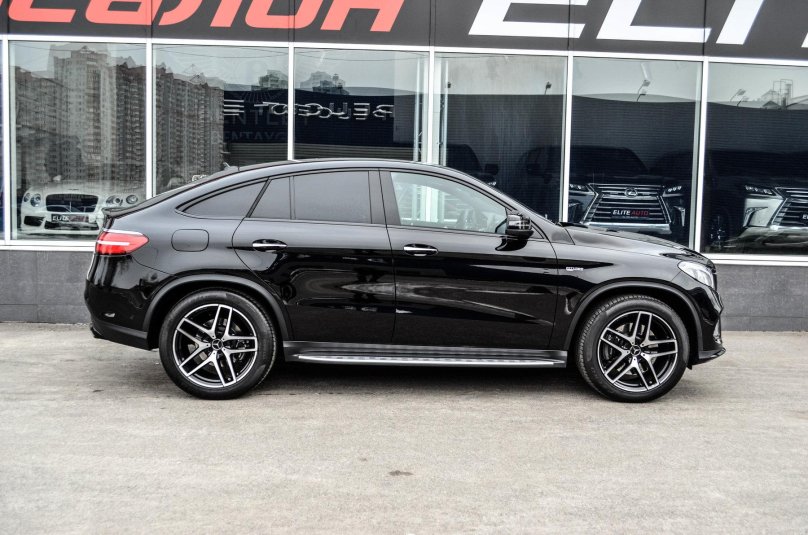 Мерседес-Бенц AMG GLE 43